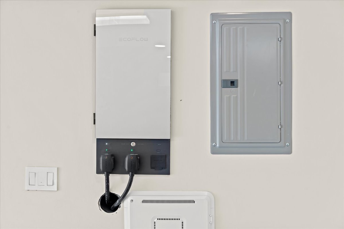 EcoFlow Smart Panel 2 installation connected to over 24kW of off-grid solar powered batteries